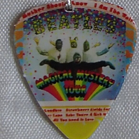 Beatles Ringo Starr Magical Mystery Tour 2-Sided Guitar Picks Zip-Pull Earrings - Picture 11 of 12